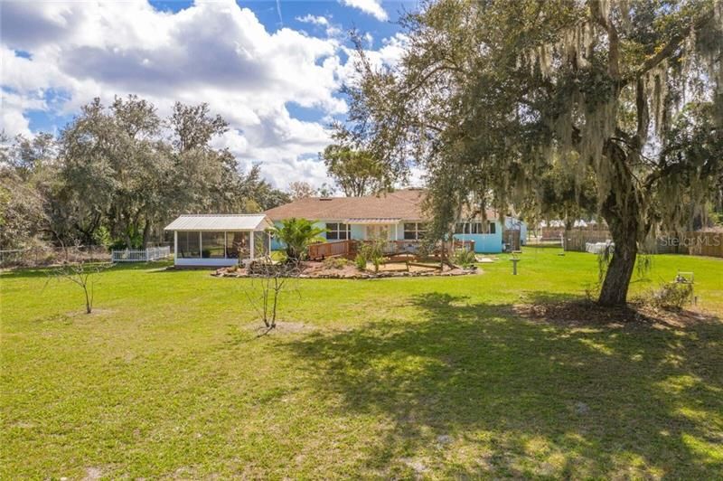 Recently Sold: $275,000 (4 beds, 2 baths, 3200 Square Feet)