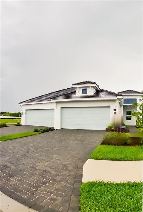 最近售出: $326,580 (2 贝兹, 2 浴室, 1524 平方英尺)