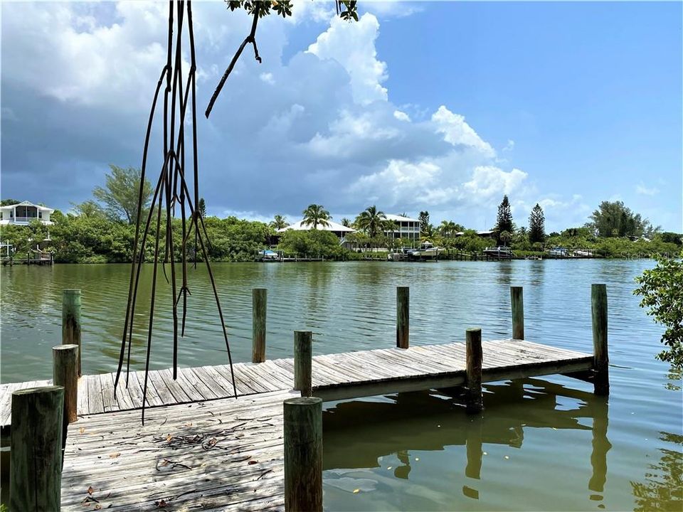 最近售出: $199,000 (0.25 acres)