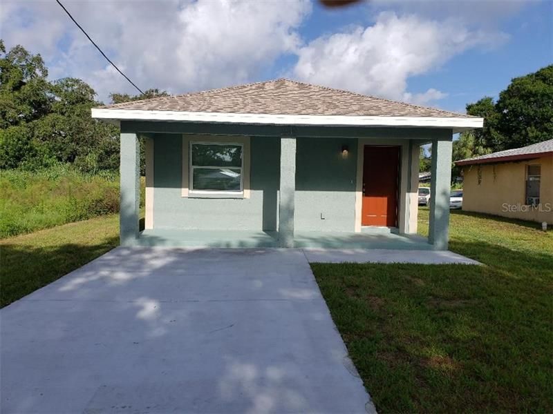 Recently Sold: $185,000 (3 beds, 2 baths, 1215 Square Feet)