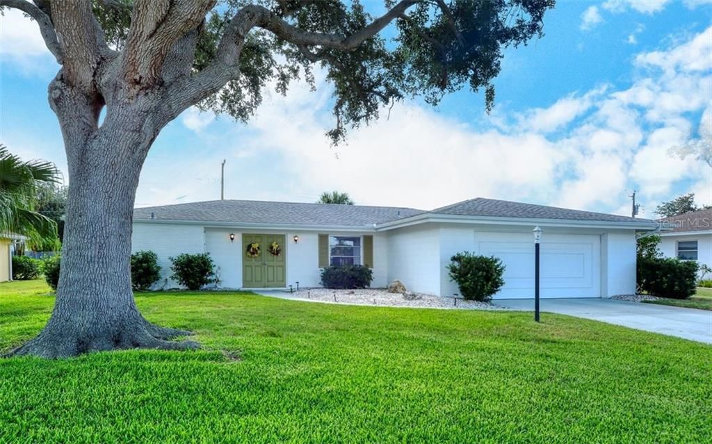 最近售出: $289,900 (2 贝兹, 2 浴室, 1684 平方英尺)