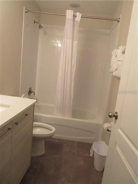 Недавно арендовано: $2,021 (4 спален, 4 ванн, 2537 Квадратных фут)