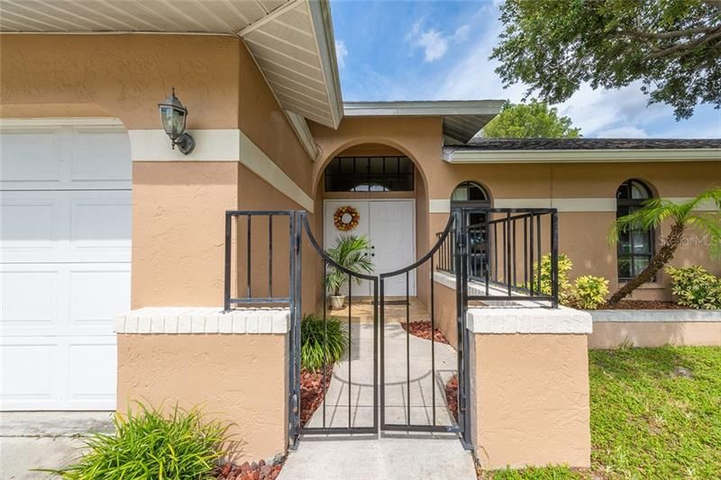 Recently Sold: $189,888 (3 beds, 2 baths, 1279 Square Feet)