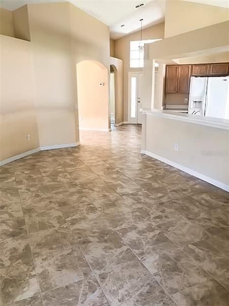 Recently Rented: $1,495 (4 beds, 3 baths, 1797 Square Feet)