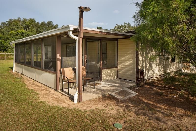 Recently Sold: $140,500 (3 beds, 2 baths, 1232 Square Feet)