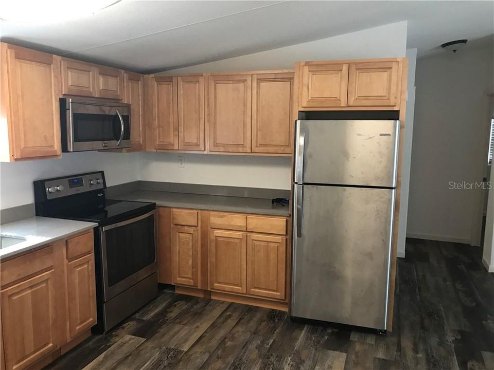 Vendido Recientemente: $62,900 (3 camas, 2 baños, 1040 Pies cuadrados)