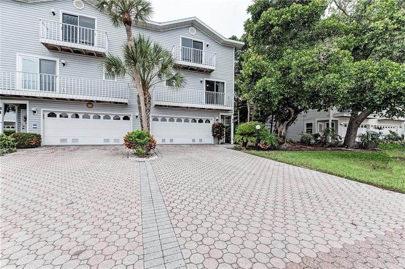 Recently Sold: $524,900 (3 beds, 2 baths, 1536 Square Feet)