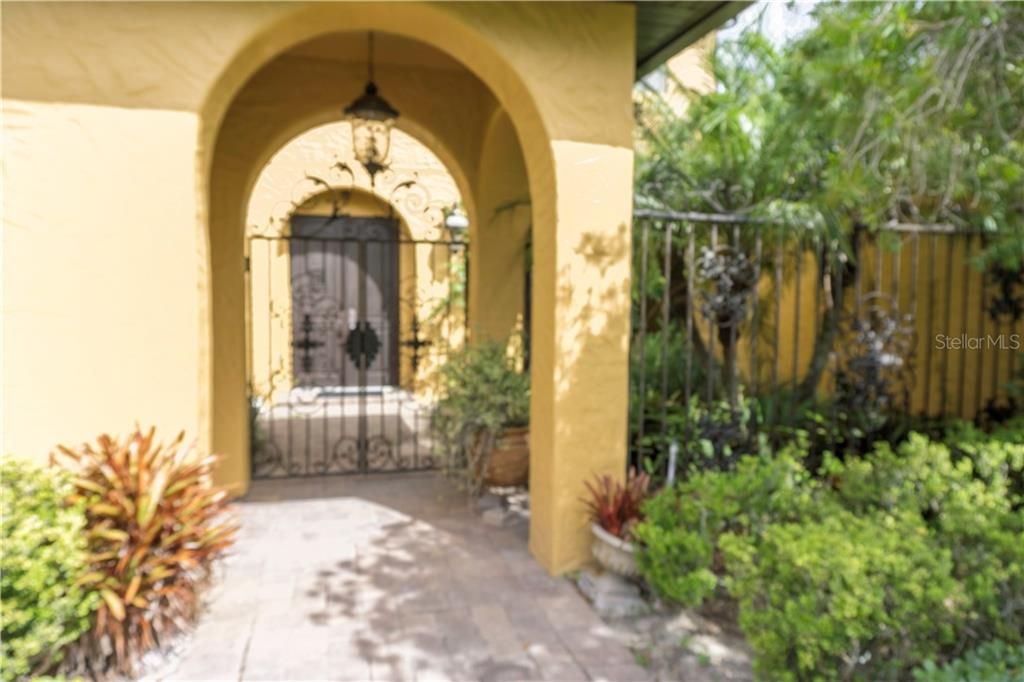 Recently Sold: $699,000 (4 beds, 3 baths, 3378 Square Feet)