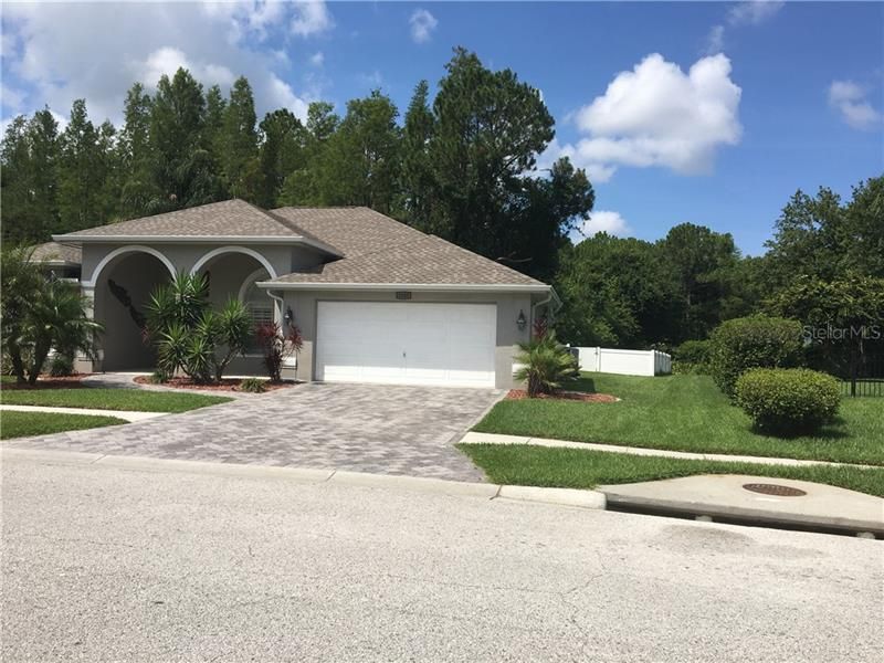 Recently Sold: $398,900 (4 beds, 3 baths, 2515 Square Feet)
