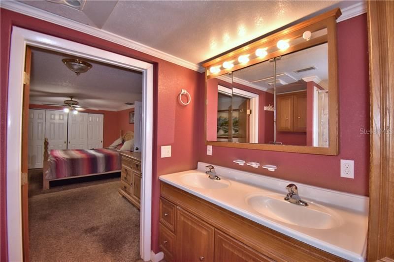 Недавно продано: $225,000 (3 спален, 1 ванн, 1638 Квадратных фут)