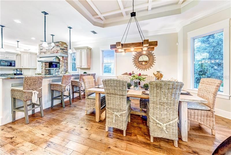 Recently Sold: $2,465,000 (5 beds, 4 baths, 7682 Square Feet)