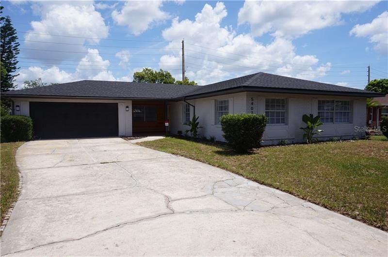 Recently Sold: $329,900 (4 beds, 2 baths, 1527 Square Feet)