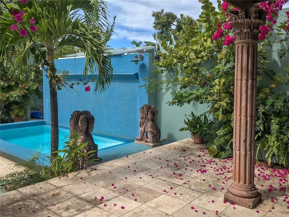 Recently Sold: $399,000 (4 beds, 3 baths, 1860 Square Feet)