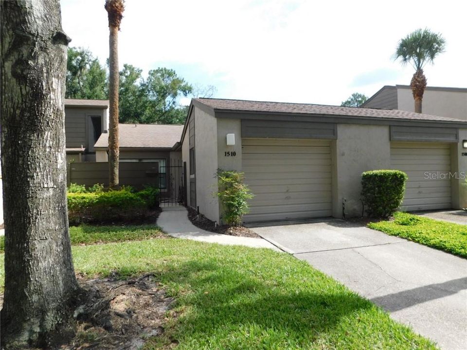 Vendido Recientemente: $206,900 (2 camas, 2 baños, 1296 Pies cuadrados)