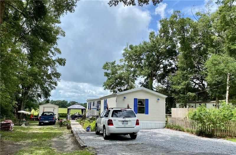 Recently Sold: $69,900 (3 beds, 2 baths, 1216 Square Feet)