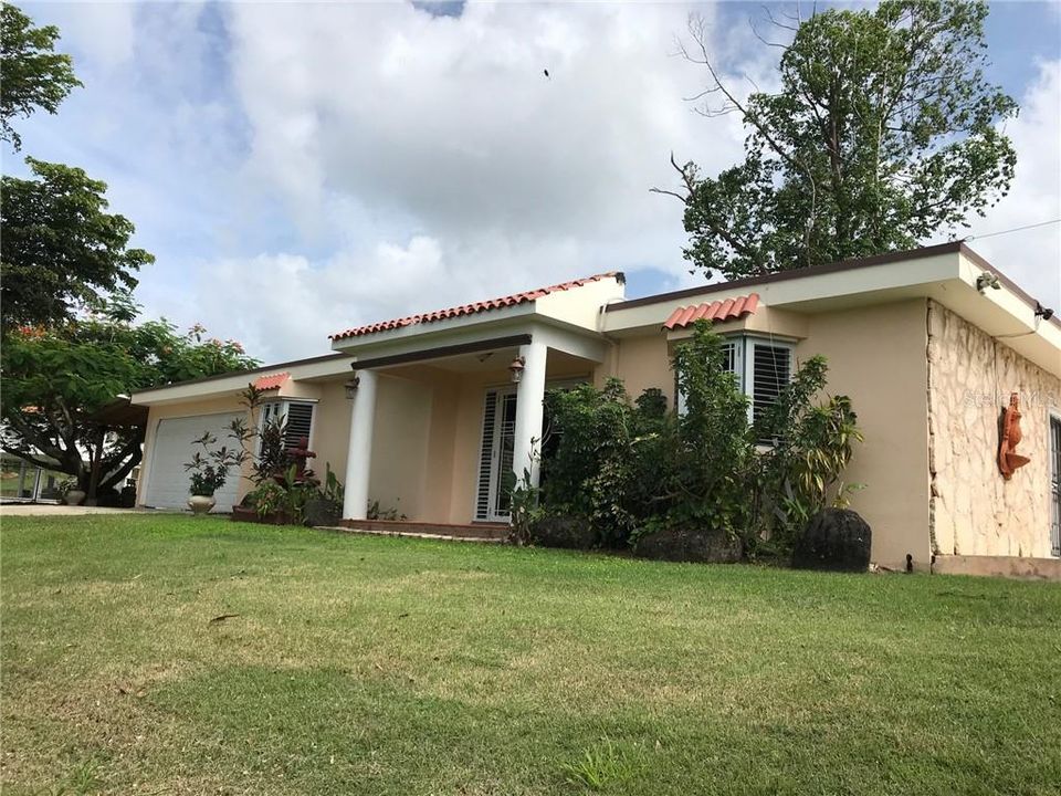 Recently Sold: $265,000 (3 beds, 2 baths, 2 Square Feet)