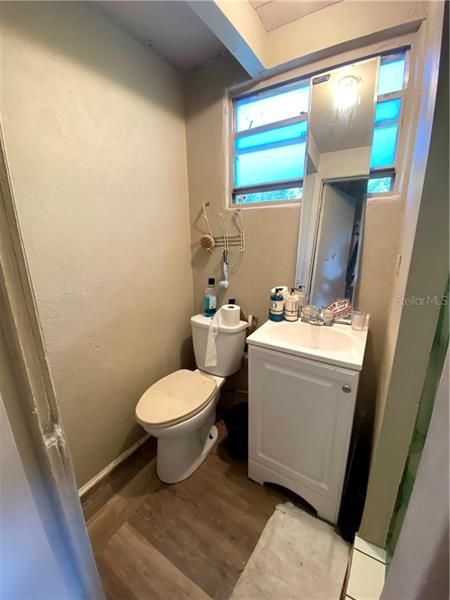 Recently Sold: $139,000 (3 beds, 1 baths, 848 Square Feet)