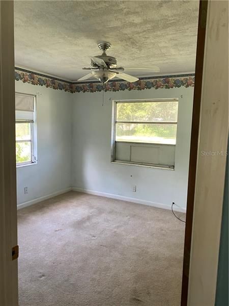 Recently Sold: $140,000 (3 beds, 1 baths, 1144 Square Feet)