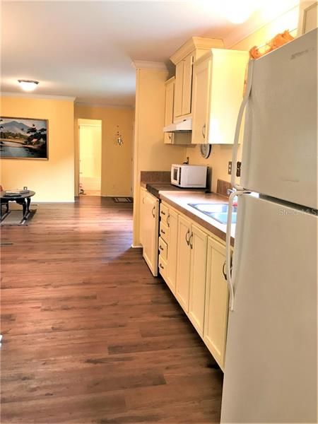 Recently Sold: $93,700 (2 beds, 2 baths, 840 Square Feet)