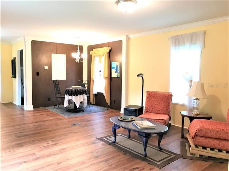 Recently Sold: $93,700 (2 beds, 2 baths, 840 Square Feet)