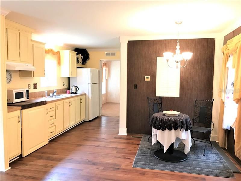 Recently Sold: $93,700 (2 beds, 2 baths, 840 Square Feet)