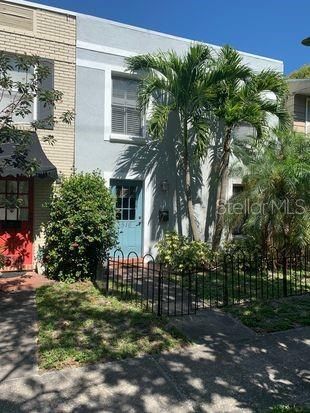 Recently Sold: $350,000 (3 beds, 1 baths, 1344 Square Feet)