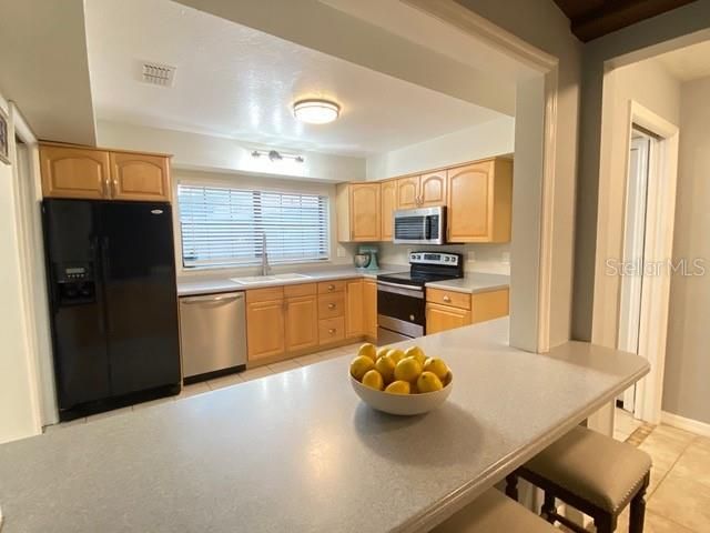 Recently Sold: $224,900 (2 beds, 2 baths, 1650 Square Feet)