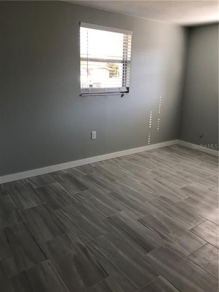 Recently Rented: $1,100 (2 beds, 1 baths, 720 Square Feet)
