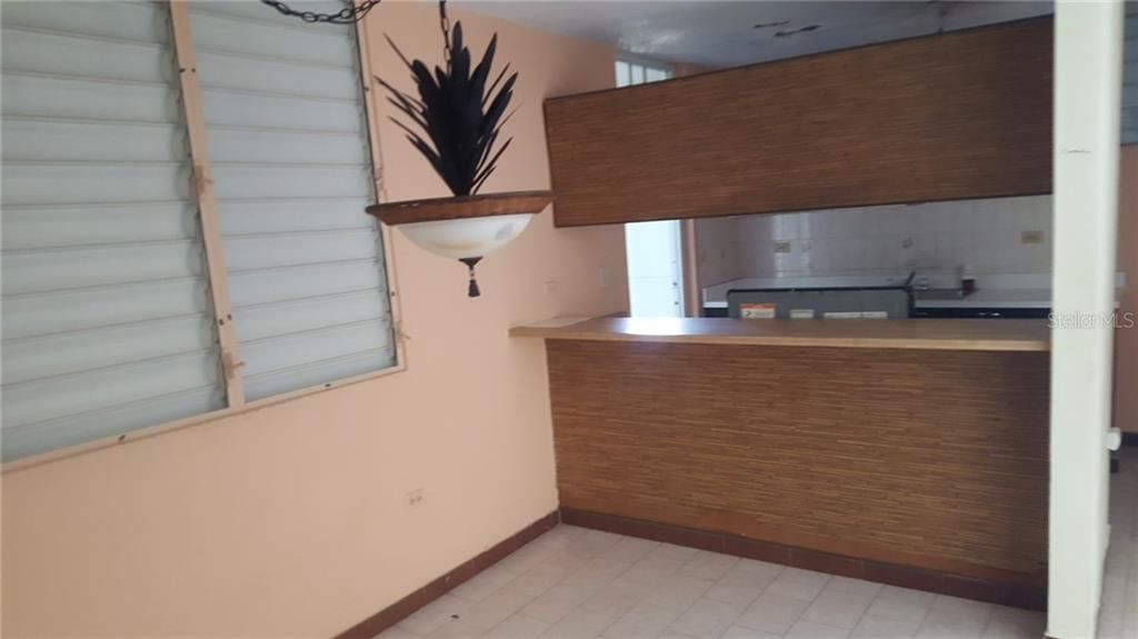 Vendido Recientemente: $59,900 (3 camas, 1 baños, 900 Pies cuadrados)