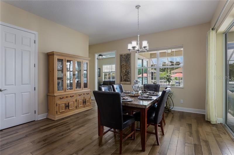 Recently Sold: $825,000 (3 beds, 3 baths, 2731 Square Feet)