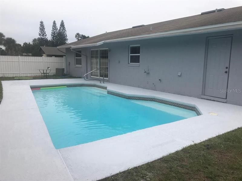 Recently Rented: $1,550 (3 beds, 2 baths, 1159 Square Feet)