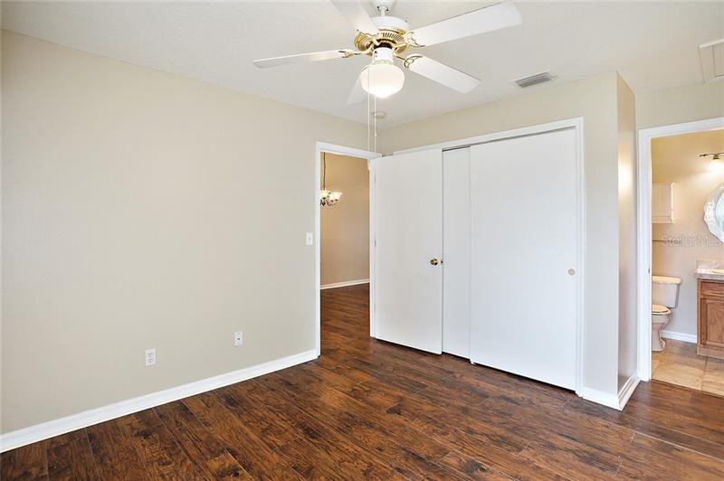 Recently Sold: $135,000 (2 beds, 2 baths, 858 Square Feet)