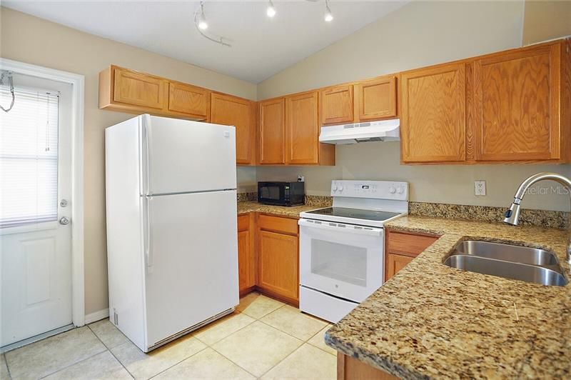 Recently Sold: $135,000 (2 beds, 2 baths, 858 Square Feet)