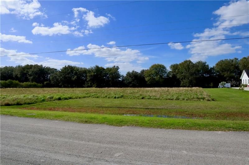 Vendido Recientemente: $63,000 (2.29 acres)