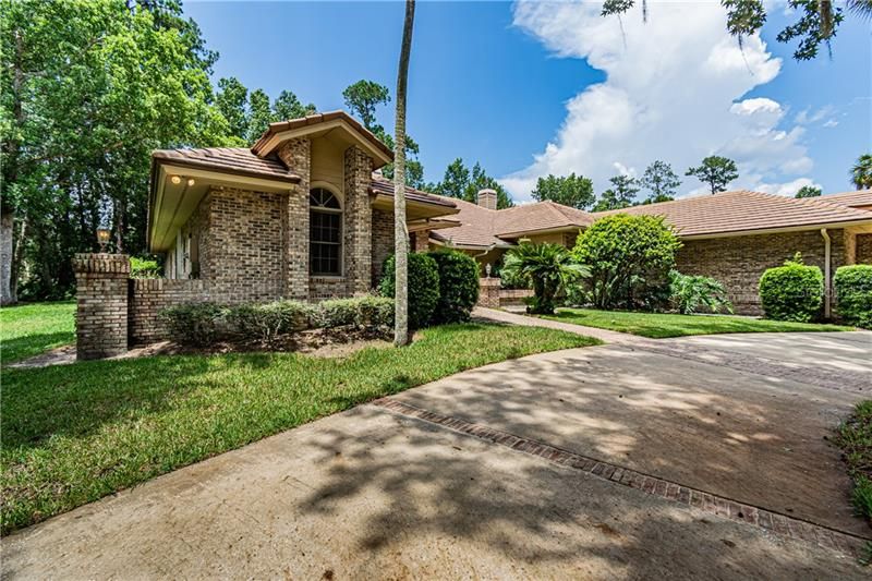 Recently Sold: $639,000 (5 beds, 4 baths, 3740 Square Feet)