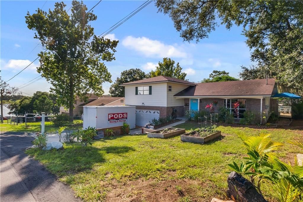Vendido Recientemente: $189,900 (3 camas, 2 baños, 1728 Pies cuadrados)