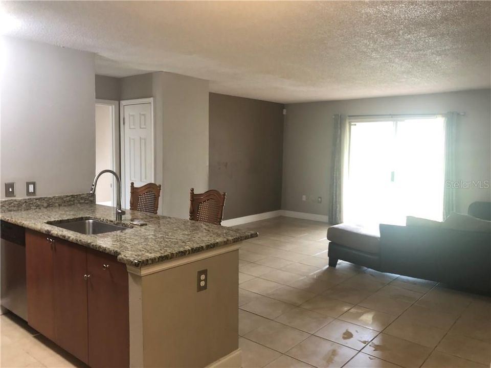 Recently Sold: $124,900 (3 beds, 2 baths, 1274 Square Feet)