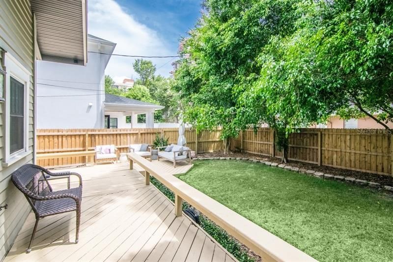 Recently Sold: $615,000 (2 beds, 2 baths, 1516 Square Feet)