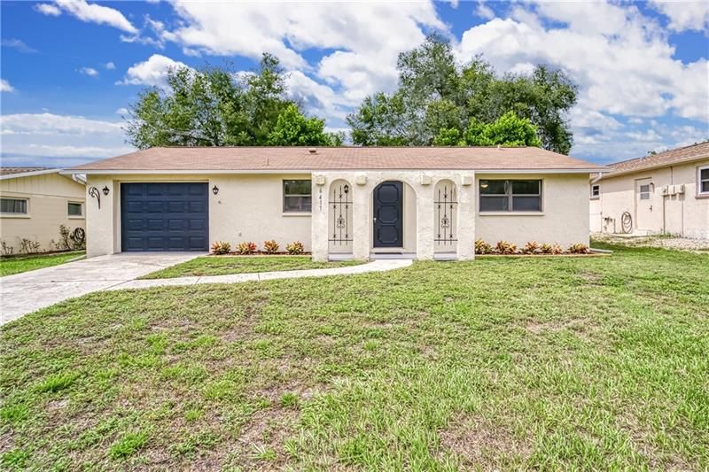 Recently Sold: $134,900 (2 beds, 1 baths, 952 Square Feet)