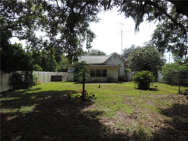Recently Sold: $73,000 (3 beds, 2 baths, 1608 Square Feet)