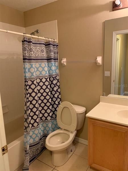 最近租的: $1,300 (3 贝兹, 2 浴室, 1203 平方英尺)