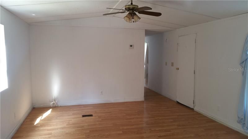 Recently Rented: $1,100 (3 beds, 2 baths, 1008 Square Feet)