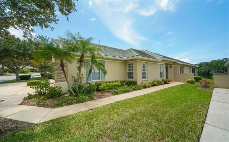 Recently Sold: $322,500 (2 beds, 2 baths, 1649 Square Feet)
