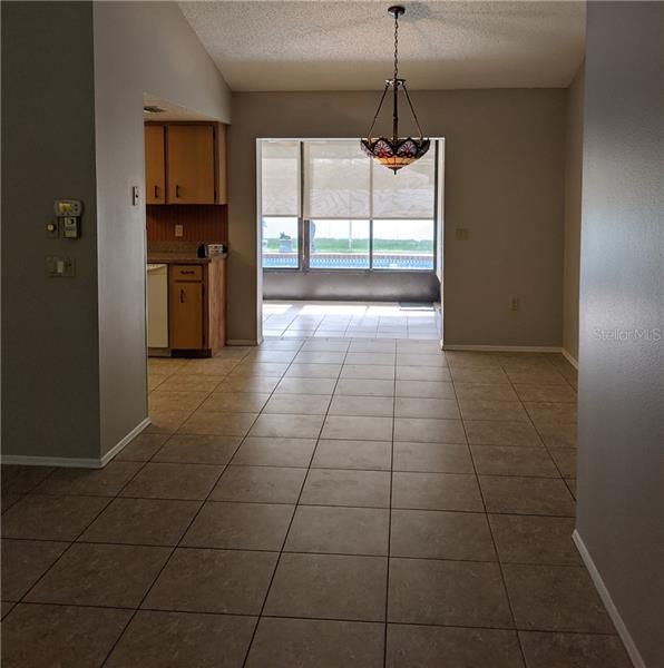 Recently Sold: $180,000 (2 beds, 2 baths, 1171 Square Feet)