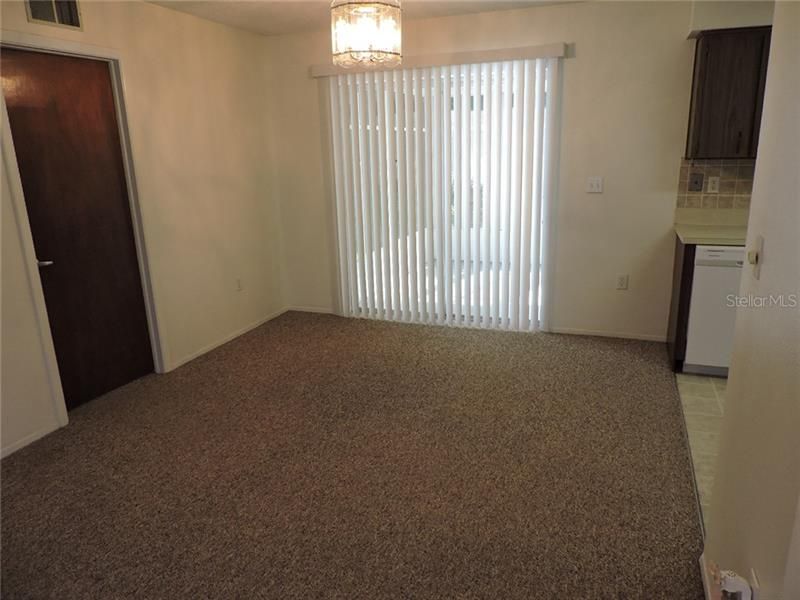 Recently Sold: $139,900 (2 beds, 2 baths, 1042 Square Feet)