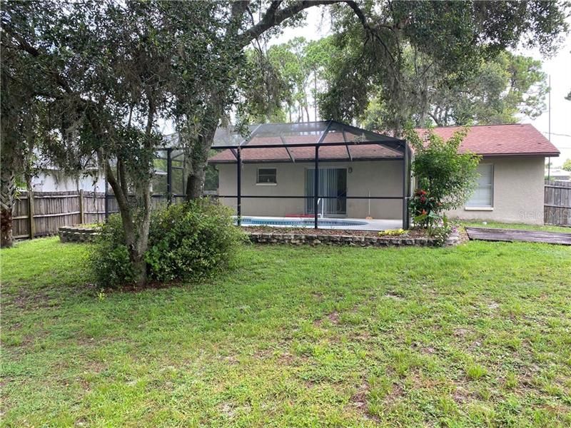 Recently Sold: $169,900 (2 beds, 2 baths, 996 Square Feet)