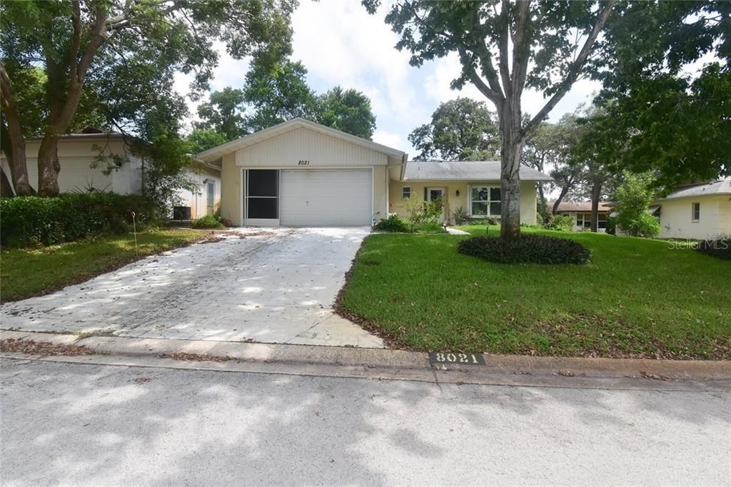 最近售出: $150,000 (2 贝兹, 2 浴室, 1422 平方英尺)