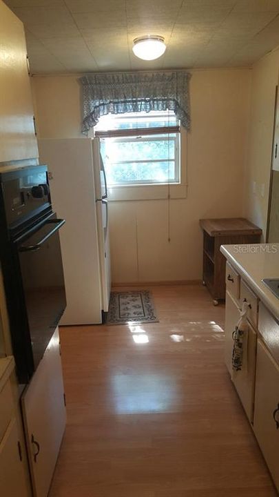 Recently Rented: $950 (2 beds, 1 baths, 1680 Square Feet)