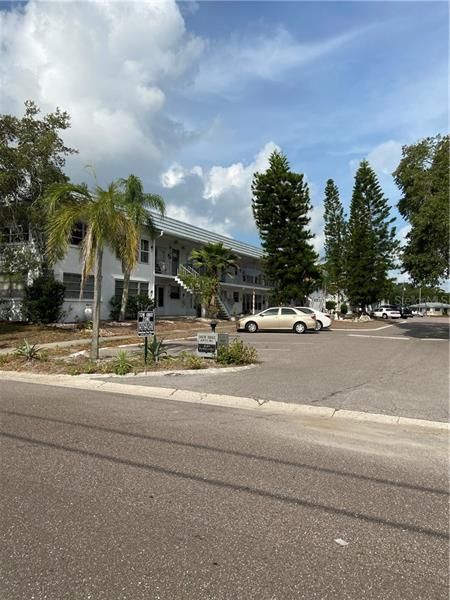 Recently Sold: $39,000 (2 beds, 1 baths, 840 Square Feet)