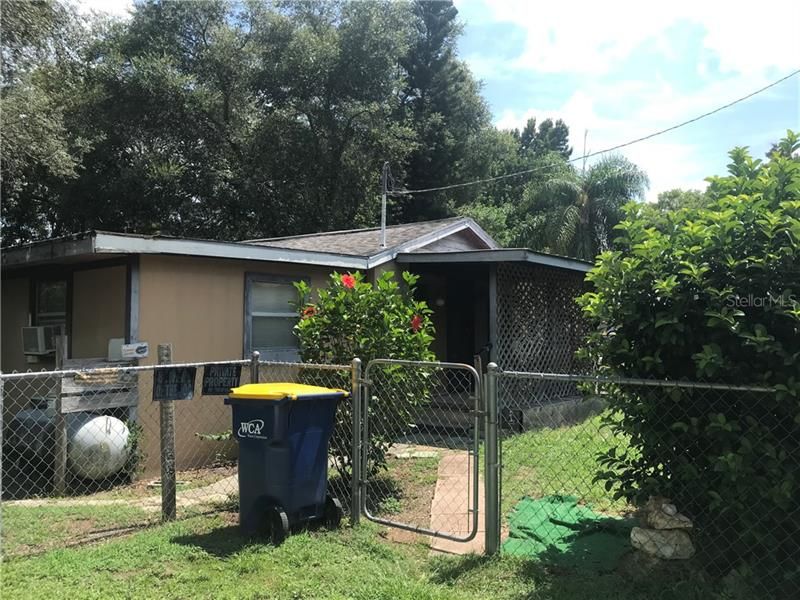 Recently Sold: $39,900 (3 beds, 1 baths, 1365 Square Feet)